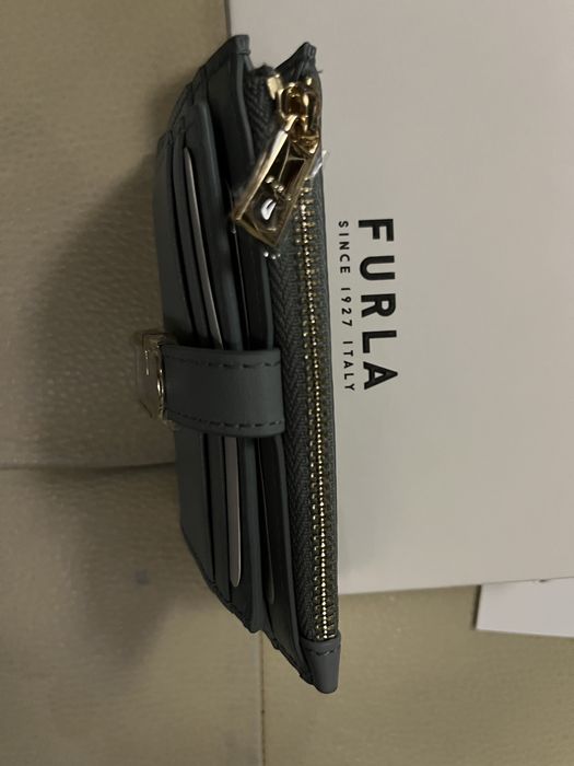 Продавам портфейл документи Furla