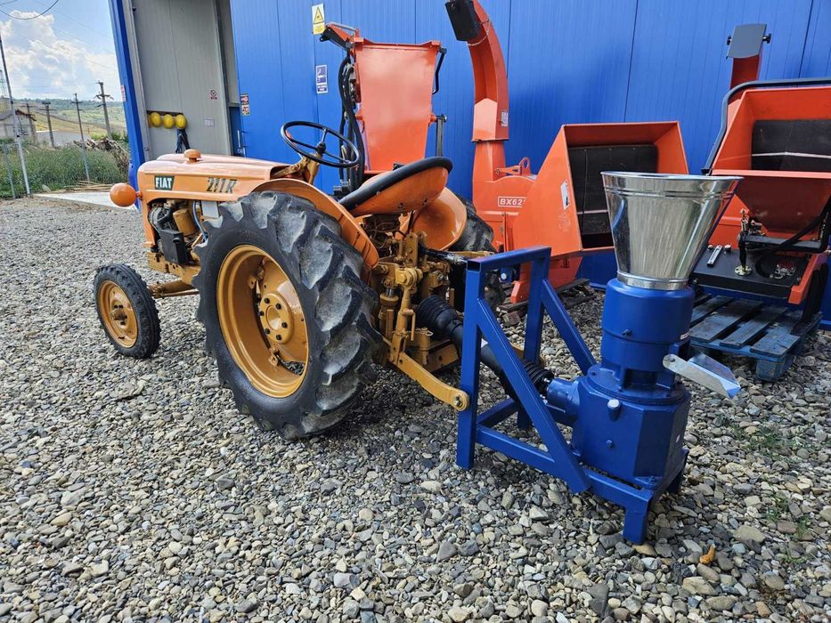 Машина за пелети задвижвана от трактор MKL-229 PTO/150 кг/ч/15 к.с