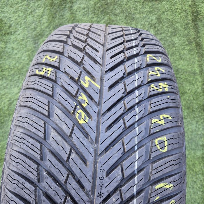 245 40 19 Nokian m+s O bucată