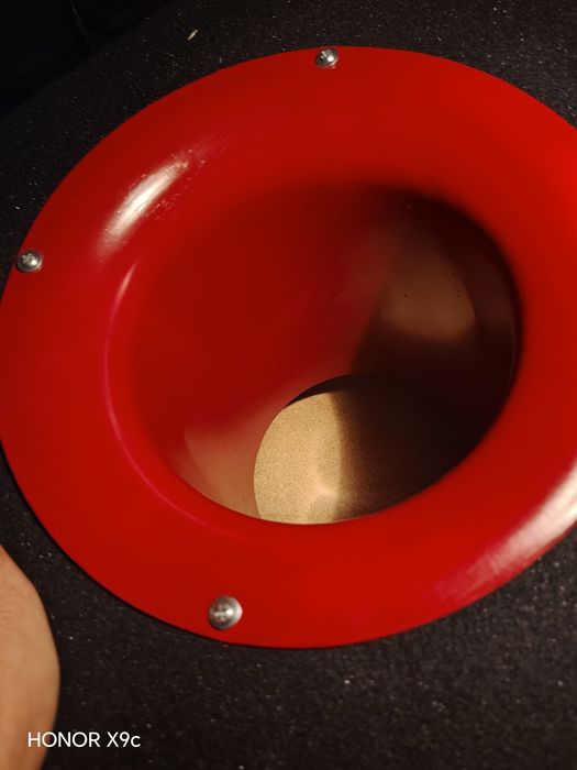 JBL 1200 Boofer va Kenwood usleter bilan  garantiyali kafolatlanadi m