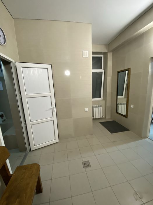 Семейная баня, кабинки, монша