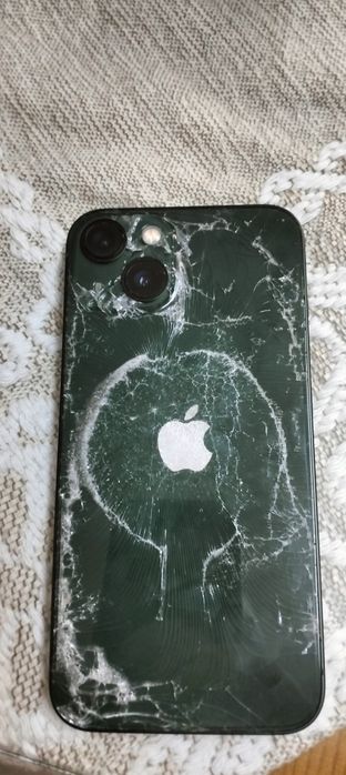 iPhone 13 de vânzare