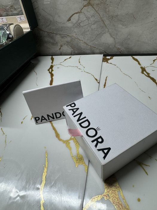 Pandorа браслет с 3 шармиками