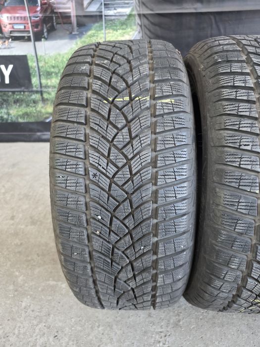 225/50/17 Goodyear 4бр