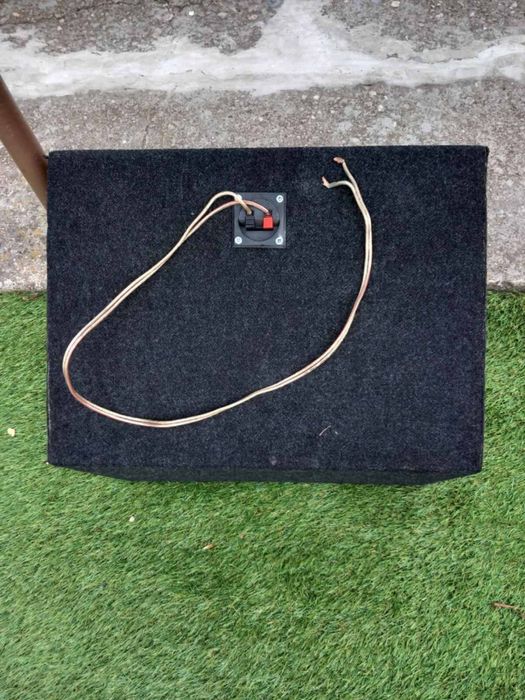 Колони усилвател и бас каса