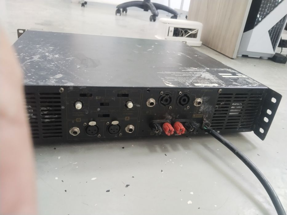 ЯМАХА  P7000S Усилитель