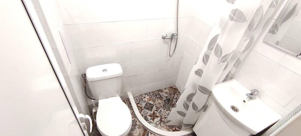 Дава се под наем Двустаен апартамент в Бургас, Зорница - 35 кв.м за 255 € - Снимка #4