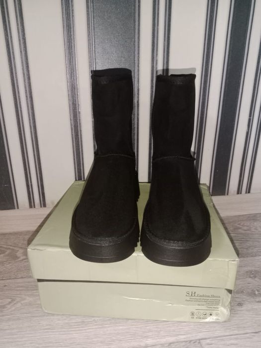 Продам сапоги уги 39р