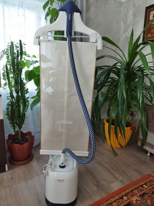 Продам отпариватель Tefal