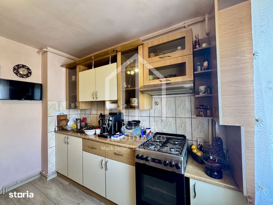 Apartament cu 4 camere, 70mp utili + balcon, lift, B-dul. Viteazu