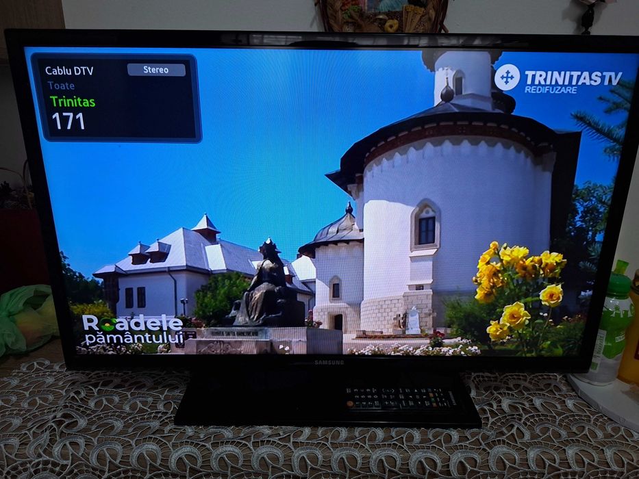 Televizor LED Samsung UE32EH4003, 80 cm (32"), HD Ready