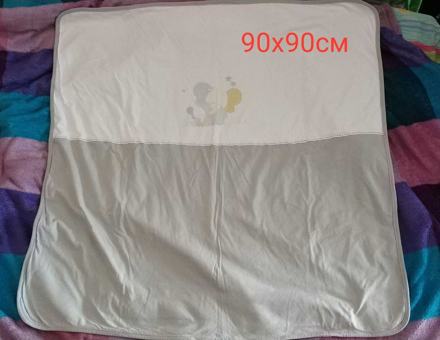 Порт-бебе, ръчно плетено одеало, памучна пелена и подаръци