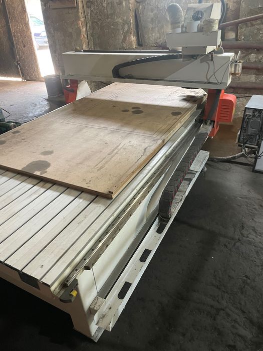 Фрезерный станок с чпу. СРОЧНО!