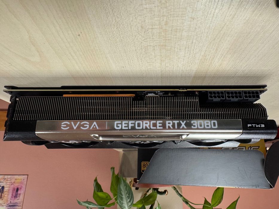 EVGA SuperNOVA 850 GA Gold 850W. + GEFORCE RTX 3080 FTW3