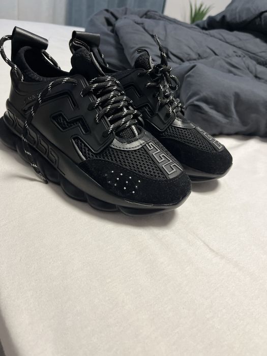 Adidasi versace chain reaction