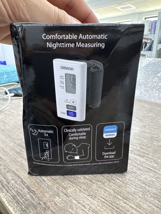 Tensiometru omron NightView cu conectare  in aplicatie