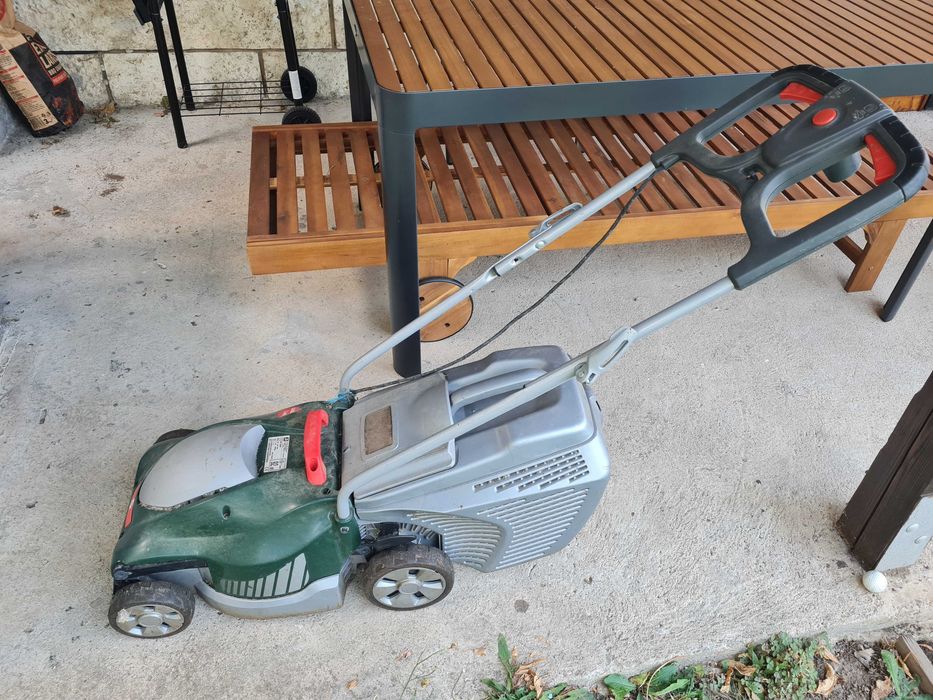 Косачка електрическа 1400w,нож 34 см