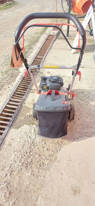 Masina tuns iarba autopropulsata 4 timpi