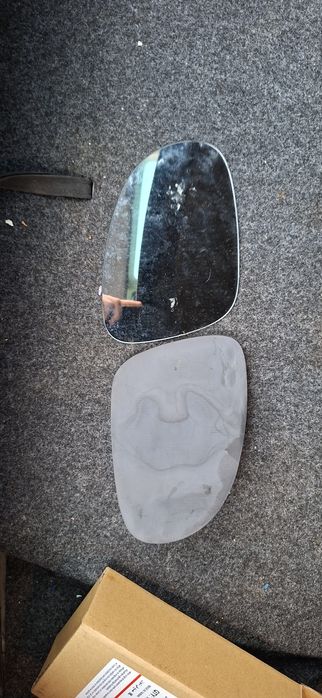 Vand oglinda golf 5 utilizata