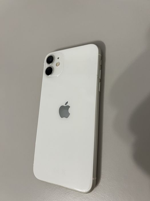 Vând Iphone 11  /64gb