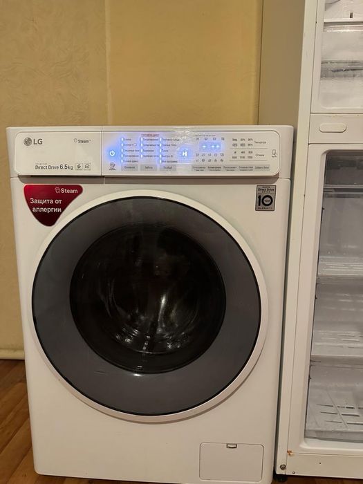 Холодильник LG высокая