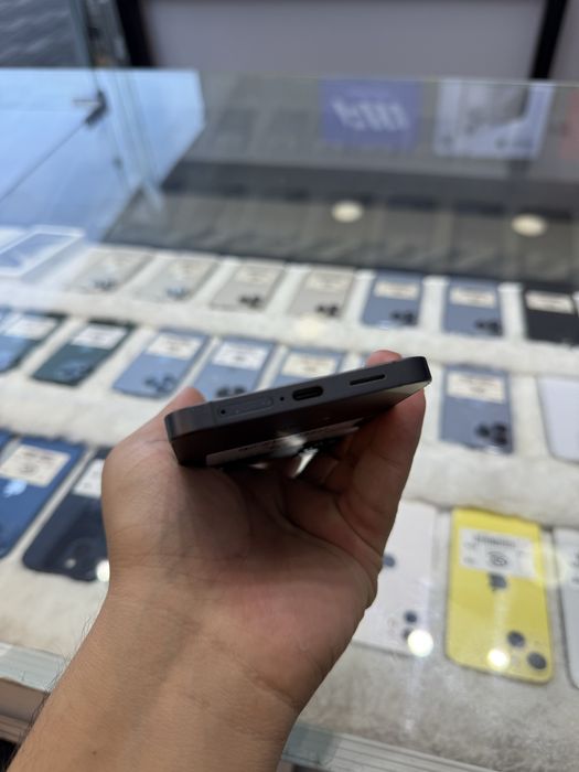 Samsung S25 plus 12/256 gb
