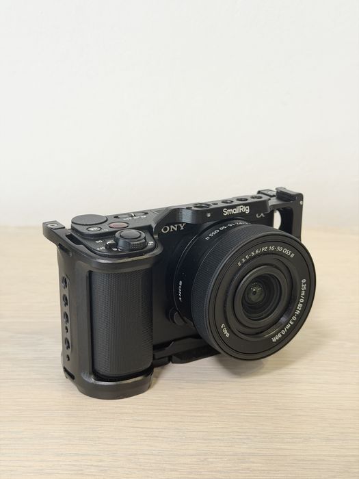 Sony ZV-E10 mark II + obiectiv kit + accesorii cadou