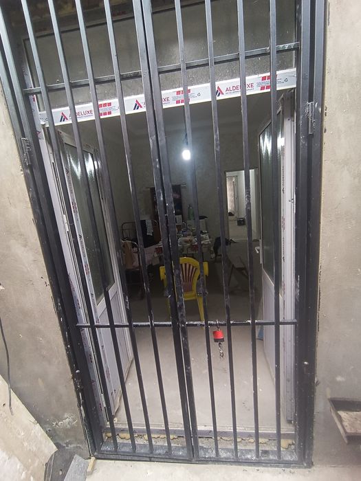 Reshotka temir eshik sotiladi yengi  256 / 135