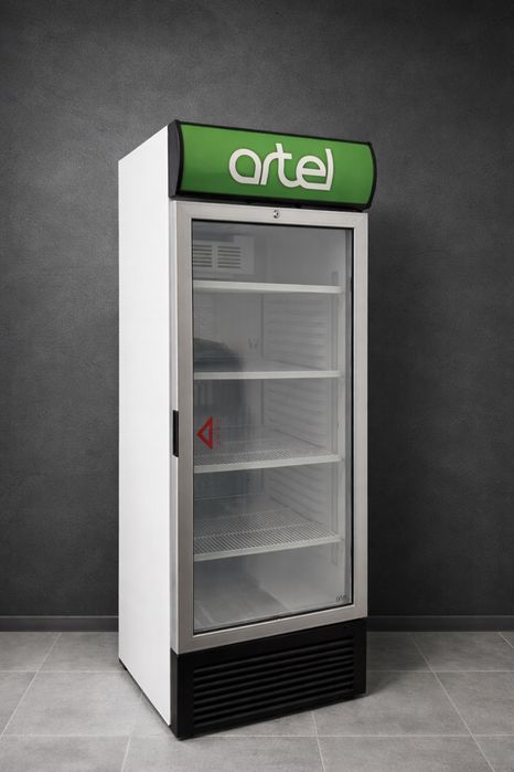 Vitrina Artel xolodilnik sotiladi