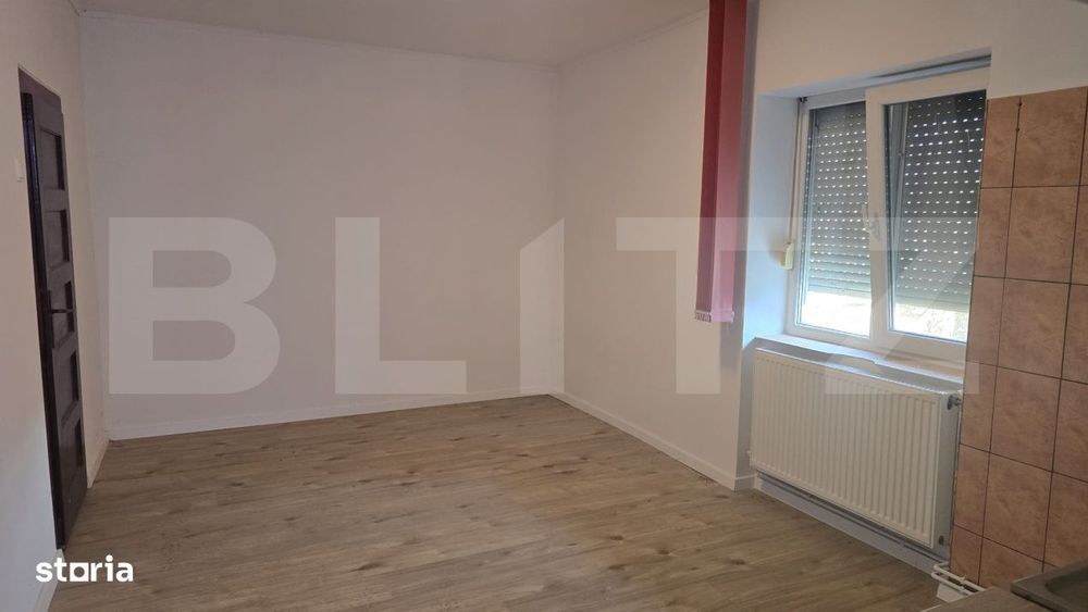 Casa 2 camere, 60 mp, 500 mp teren, zona Botizului