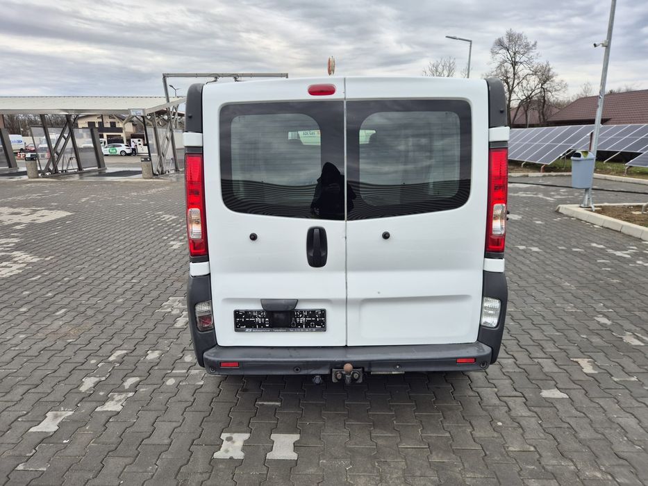Vand Renault Trafic Euro 5 pas lung