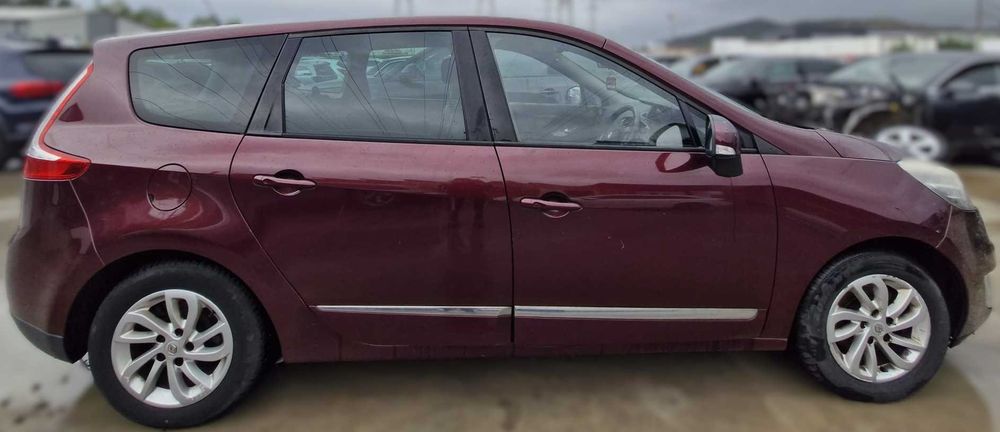 Dezmembrez Renault Scenic 3 1.6D R9M 6+1 trepte 2012, 1.5D 110CP K9K euro 5 6+1 trepte 2010 Renault Laguna 1.9D F9Q 6+1 trepte 2006