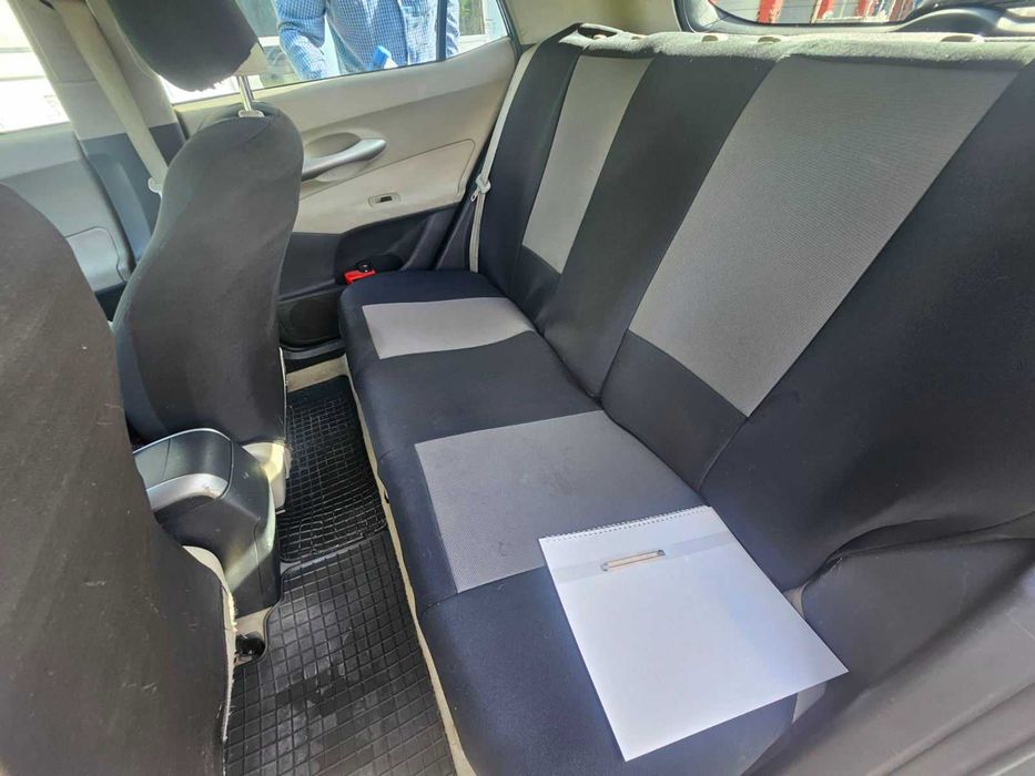 TOYOTA auris 1,6 i
