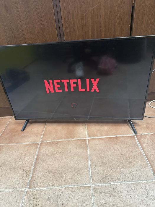 Smart телевизор 42inch