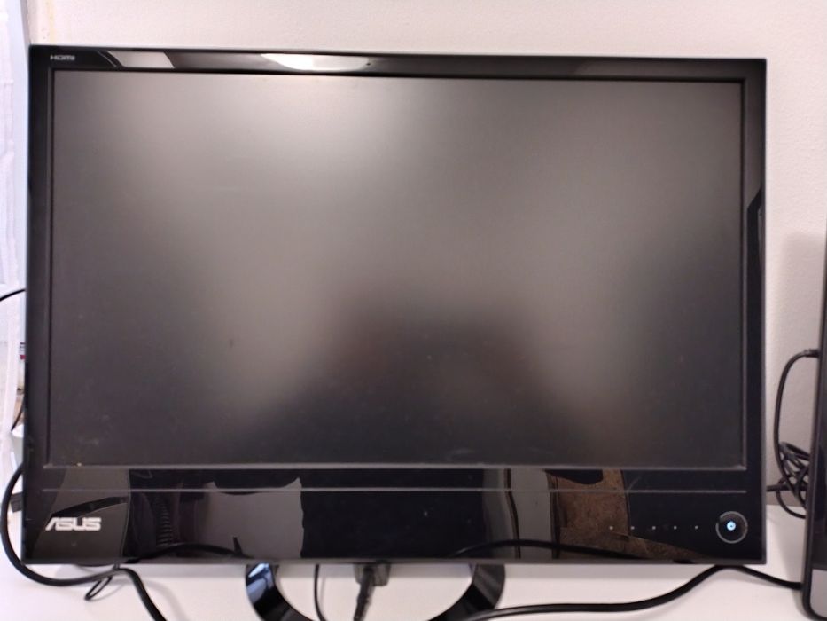 Monitor Full HD 60 cm