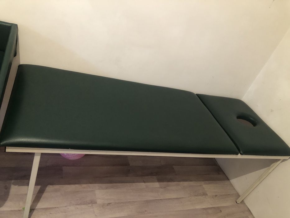 Продам массажную кушетку