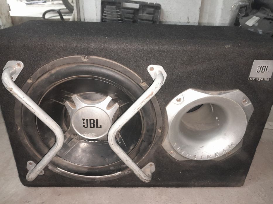 Отличный сабвуфер