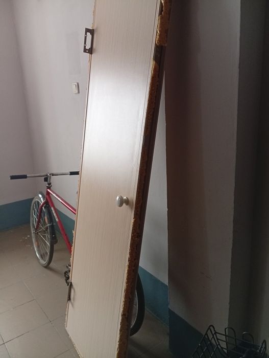 Дверь для сан.узелья