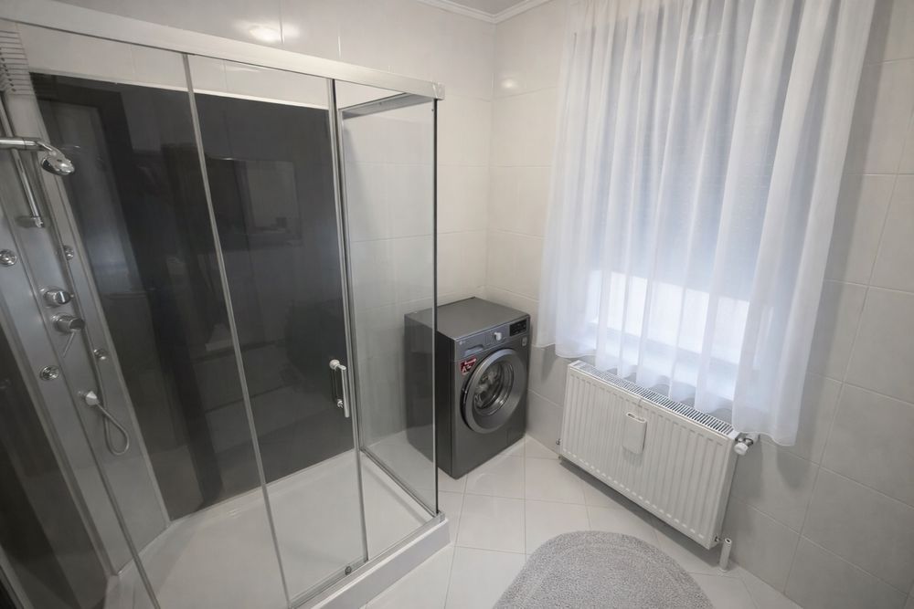 Apartament cu parcare si  curte – Strada 1 Iunie, parter, 72 mp utili