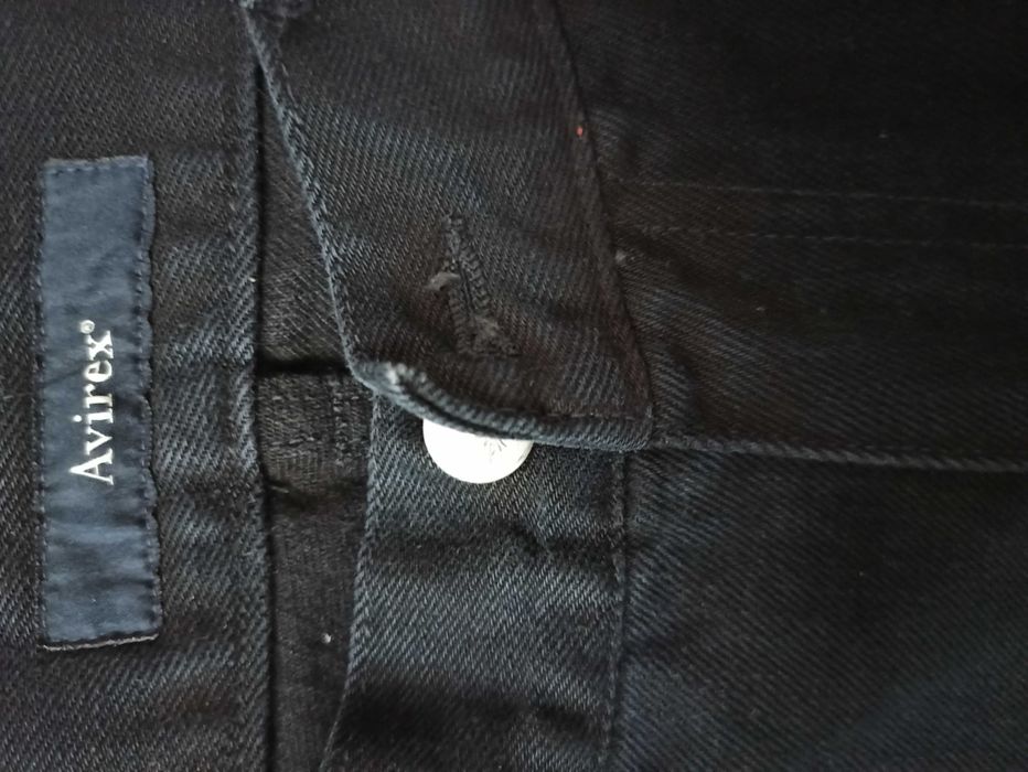 Blugi negri AVIREX marimea 32