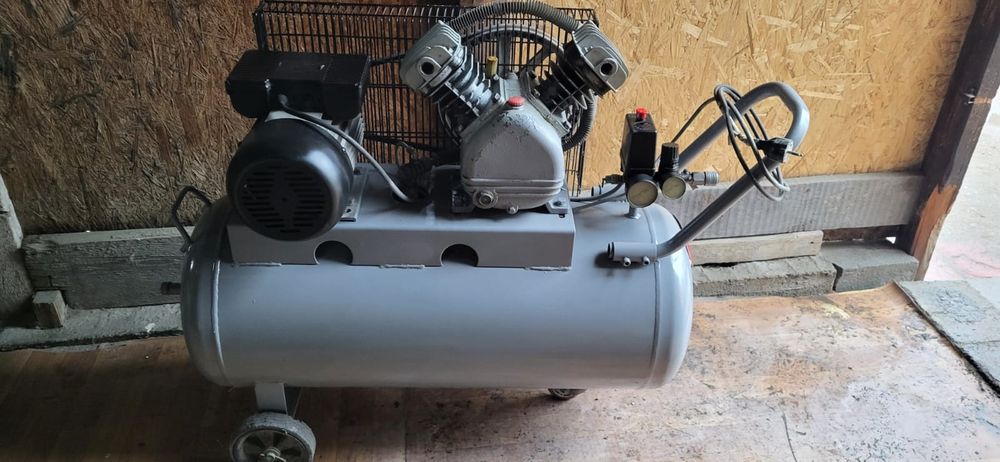 Продам компрессор