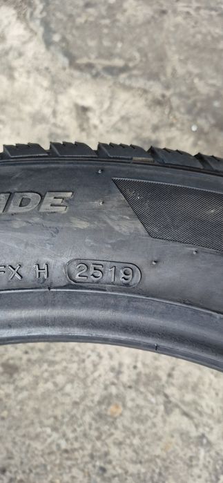 4 anvelope iarna Hankook 265/45/20.Ptetul este pe bucata.