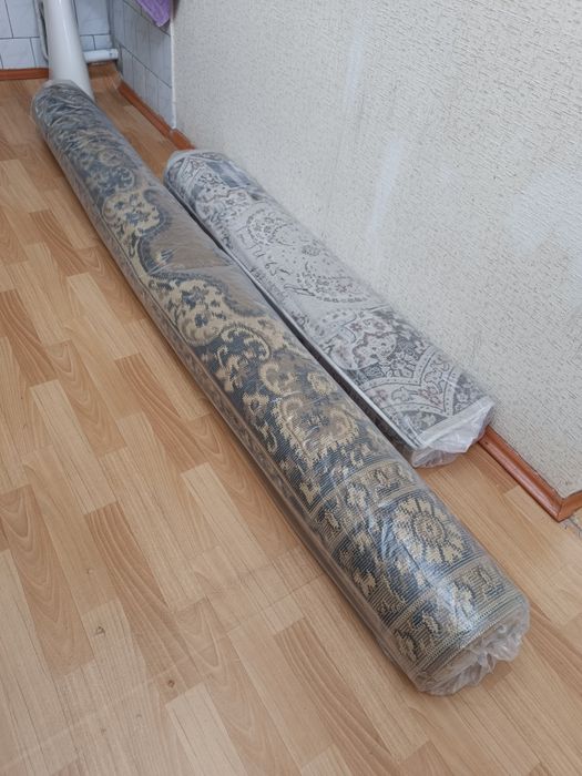 Продаю 2 ковра после Мойки бу