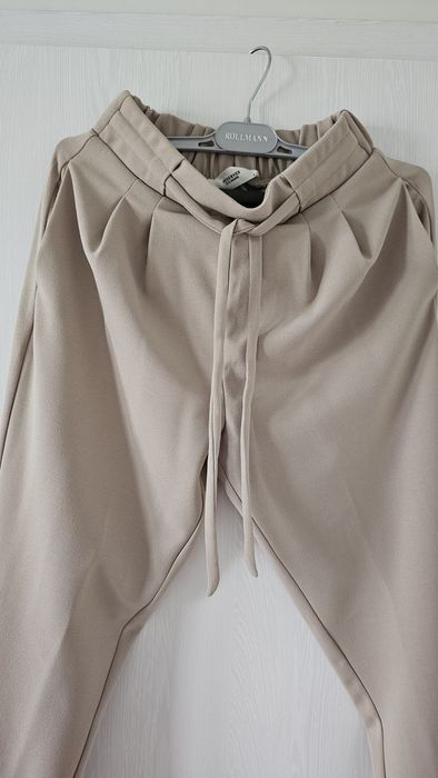 Бежов панталон Reserved, Размер XS