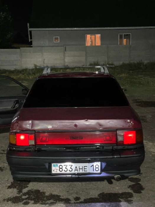 Продам мазда 323  выпуска 1.6 инжектор