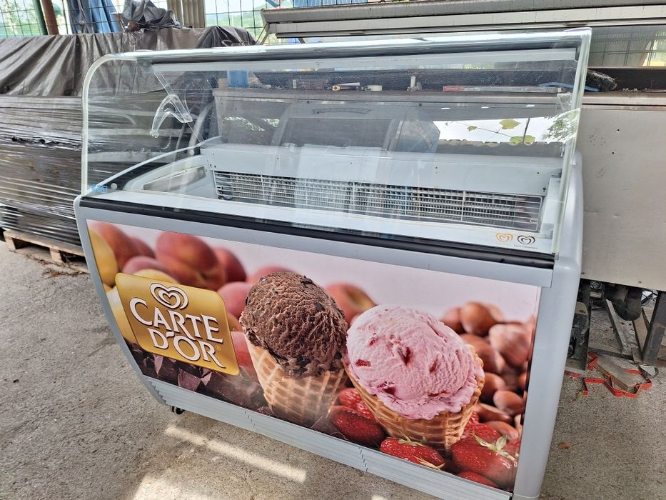 Vand vitrina frigorifica ISA pentru inghetata