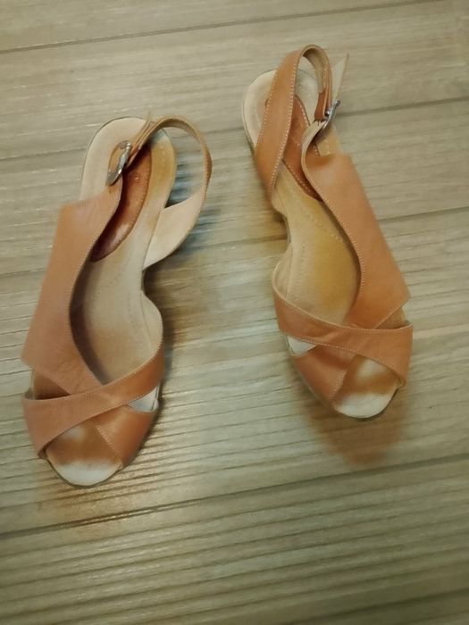 Елегантни сандали