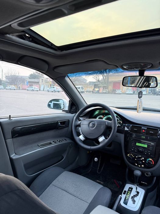 Lasetti 2011 1.8 avtamat