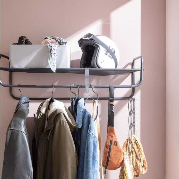 Etajera Spaceo cu bara pentru umerase, neagra