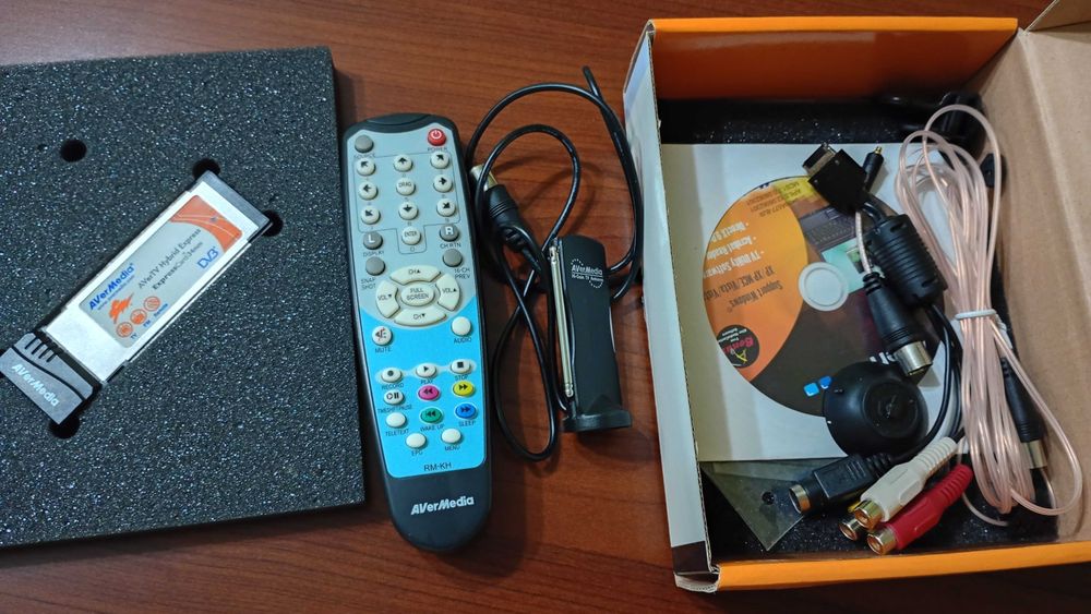 Avermedia ТВ Тунер и кепчър за Expresscard слот
